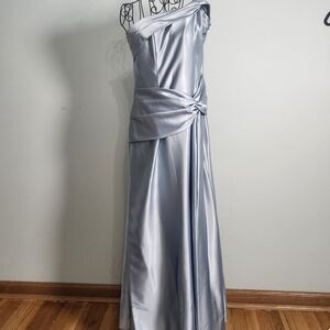 Jessica McClintock Silver Satin One Shoulder Formal Gown Size 12 Made USA